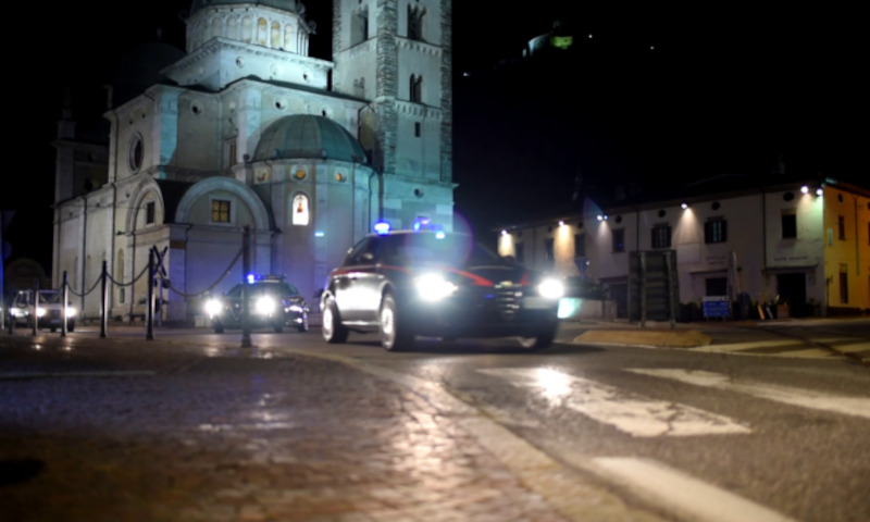 Carabinieri Tirano ubriaco arresto