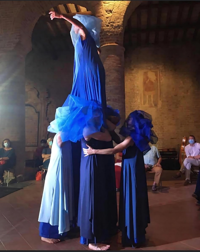 Compagnia Artemis Danza Sacro Tirano