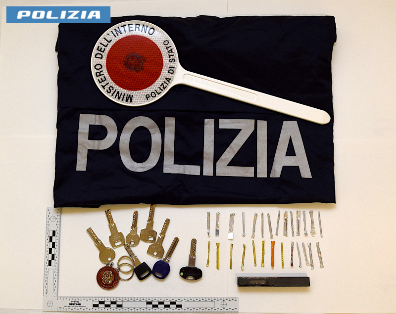 Polizia Stato tentato furto Sondrio