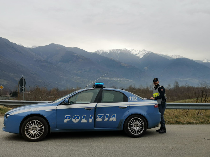 Polizia Stato controlli 