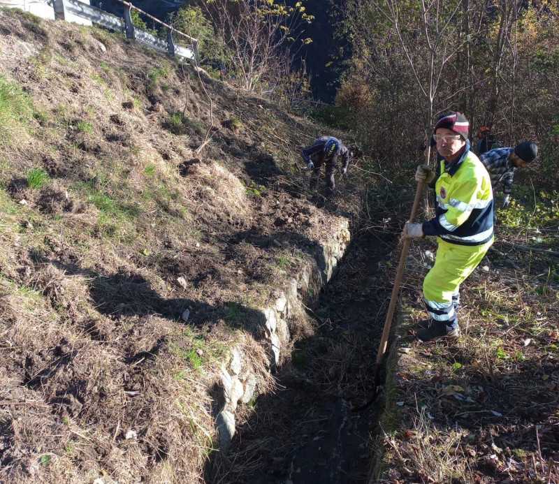 rasura volontari protezione civile pulizia territorio