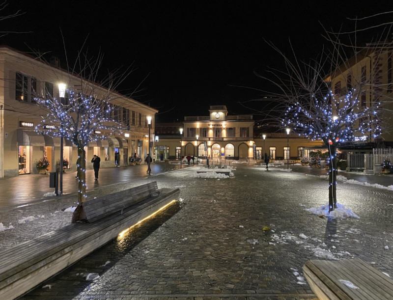 Piazzale Bertacchi Sondrio luminarie natalizie