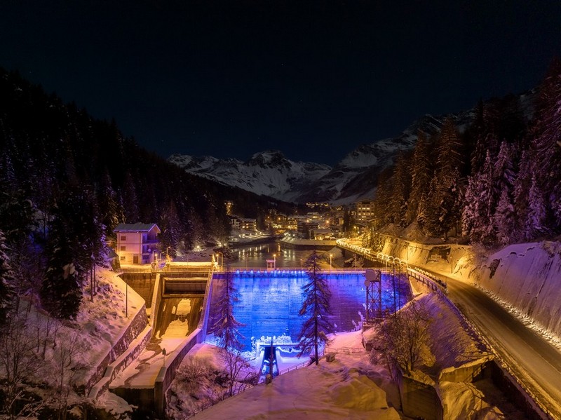 Impianti idroelettrici dighe illuminate Natale Valchiavenna