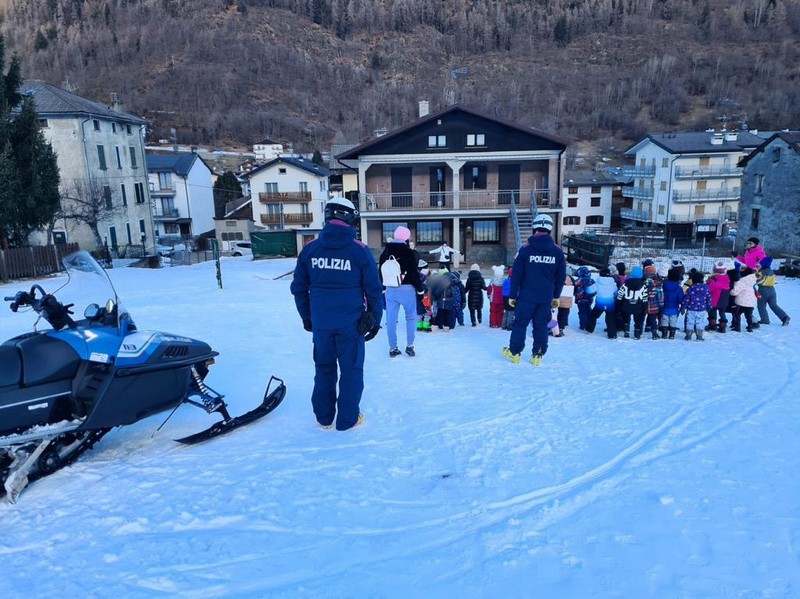 Villa di Tirano Scuola Infanzia Il Girotondo uscita sulla neve