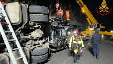 Vigili del Fuoco recupero mezzo pesante SS36